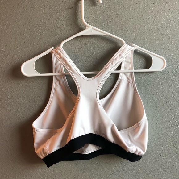 💎NIKE // White Sportsbra XL - Picture 2 of 3